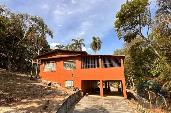  Seu refúgio de tranquilidade perto do Iate Clube!