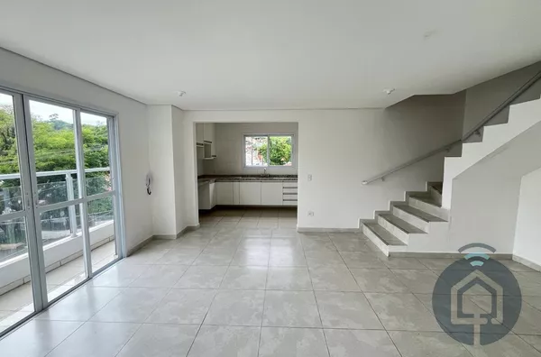 Cobertura Exclusiva com Ampla Área Externa e Duas Cozinhas Planejadas