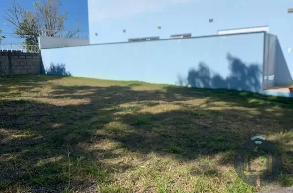 Segurança e Conforto: Terreno no Condomínio de Alto Padrão