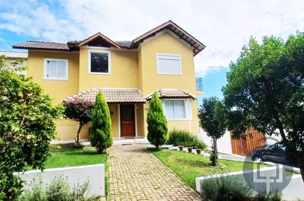 A casa ideal para quem valoriza qualidade de vida: Condomínio com clube, lago e infraestrutura completa