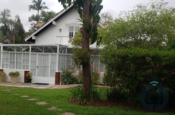 Espetacular chácara em Canguera 