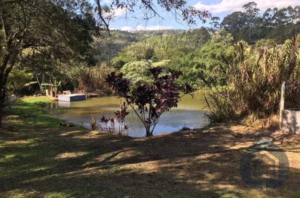 Terreno à Venda em São Roque – Localização Privilegiada na Rodovia Lívio Tagliassachi