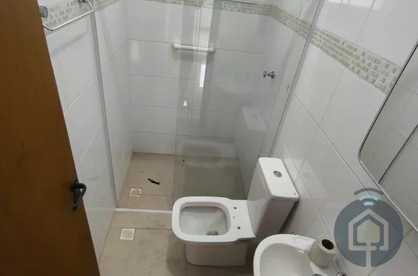 Ampla casa em condomínio!! - Foto 5