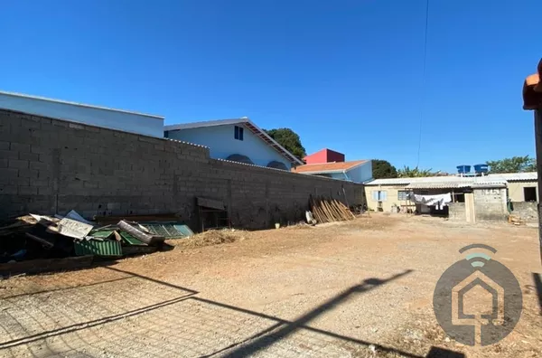 Terreno com excelente topografia 