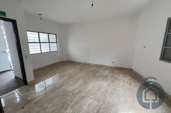 Imóvel Comercial no Centro de São Roque - Espaço e Visibilidade