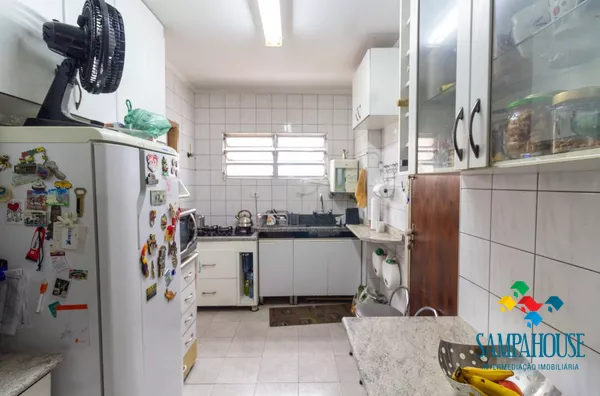 DOIS DORMITÓRIOS, SALA AMPLA, 80 METROS DE AREA ÚTIL  LOCALIZAÇÃO EXCELENTE! - Foto 4