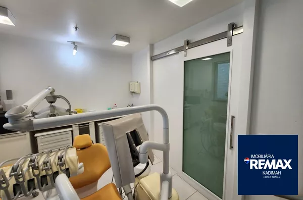 Sala comercial em andar para venda, porteira fechada Santa Cecília, São Paulo