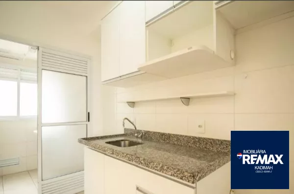 2 dormitórios, 1 banheiro, terraço grande com vidros/cortina - Foto 14