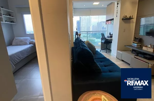 Apartamento todo reformado.! 62m2 com dois dormitórios sendo uma suíte e uma vaga. 