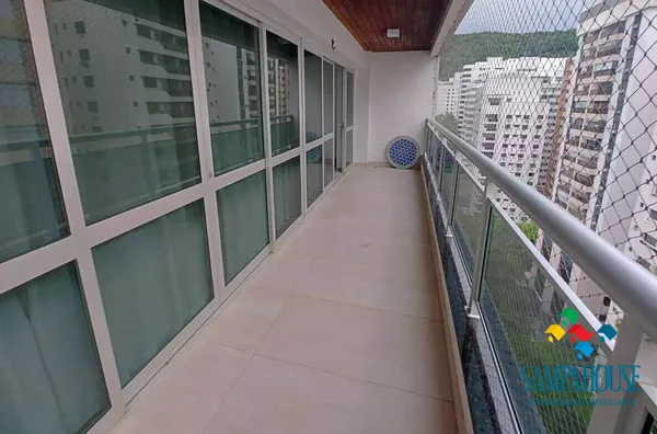 Apartamento com 3 Quartos e 3 banheiros à Venda, 150 m²  a 150  metros da praia - Foto 2