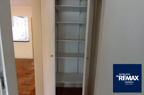 Apartamento de 1 dormitório, sala/quarto, totalmente reformado! - Foto 10