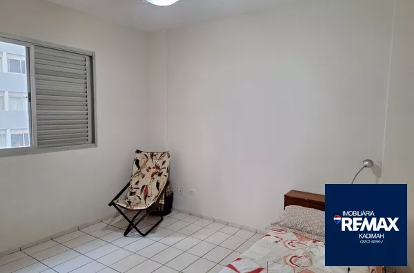 1 dormitório, 1 banheiro, 1 vaga de garagem, encontra-se mobiliado, localizado em condomínio, com churrasqueira e serviço de praia. - Foto 8
