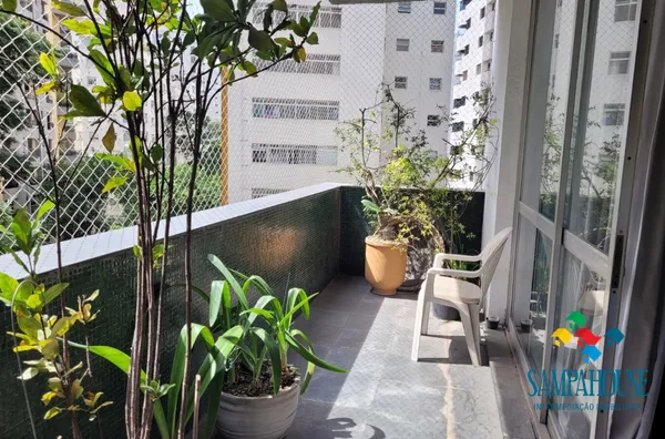 Oportunidade , imóvel amplo, sacadona e super claro! - Foto 1