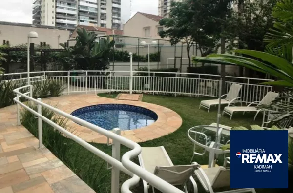 2 dormitórios, 1 banheiro, terraço grande com vidros/cortina - Foto 38