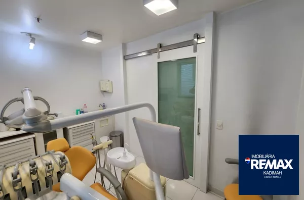 Sala comercial em andar para venda, porteira fechada Santa Cecília, São Paulo
