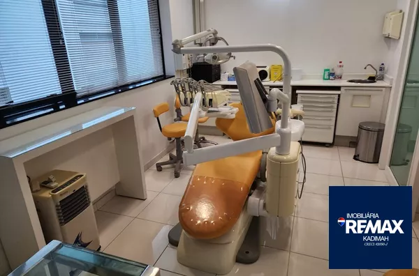 Sala comercial em andar para venda, porteira fechada Santa Cecília, São Paulo