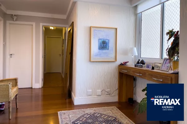 Apartamento 3 dormitórios com vista vitalícia para o vale do  Pacaembu
