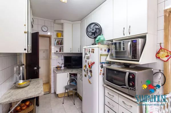 DOIS DORMITÓRIOS, SALA AMPLA, 80 METROS DE AREA ÚTIL  LOCALIZAÇÃO EXCELENTE! - Foto 5