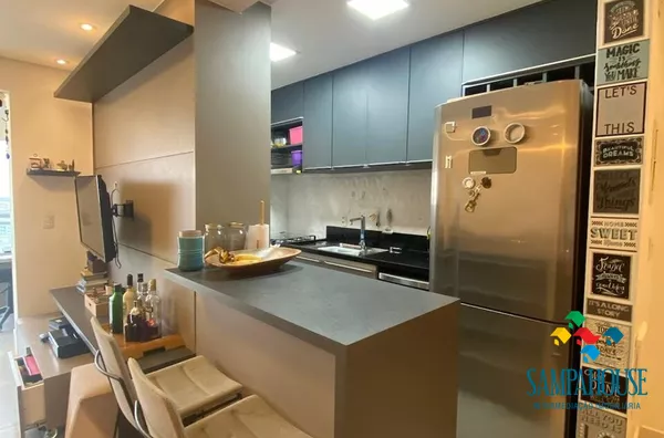 Apartamento todo reformado.! 62m2 com dois dormitórios sendo uma suíte e uma vaga. - Foto 3