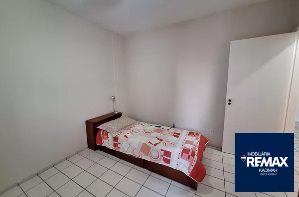 1 dormitório, 1 banheiro, 1 vaga de garagem, encontra-se mobiliado, localizado em condomínio, com churrasqueira e serviço de praia. - Foto 10