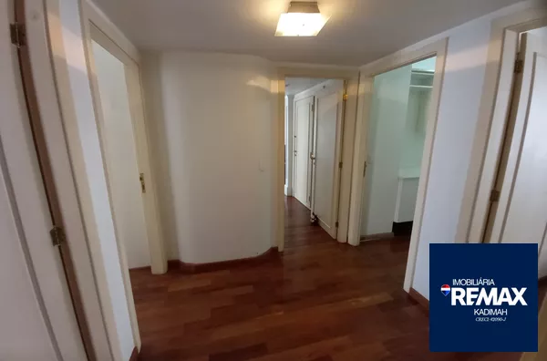 4 suítes – 1 das suítes tem 1 closet 1 lavabo 4 vagas 250 metros em Higienópolis! - Foto 44