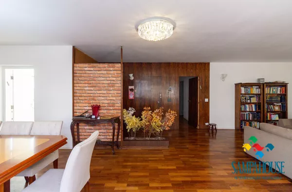 Apartamento 3 dormitórios , mais uma suíte , com 198 metros de área útil e duas vagas! - Foto 5