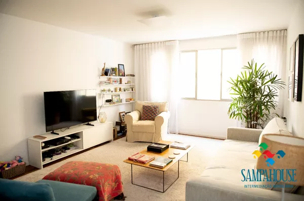 3 dormitórios, uma suíte, uma vaga totalmente reformado! - Foto 2