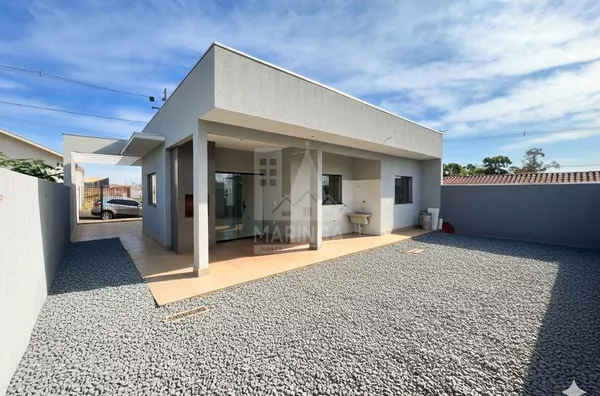 Fundo - quintal da casa à venda com 3 quartos em Mandaguaçu