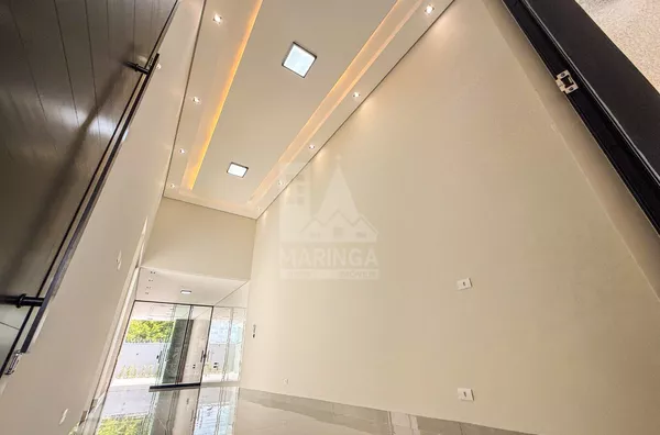 Casa com 3 quartos (1 suíte) no Jardim Alvorada em Maringá