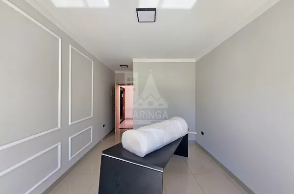 Sala comercial da casa semi mobiliada 3 quartos (1 suíte) Jd. Dias II