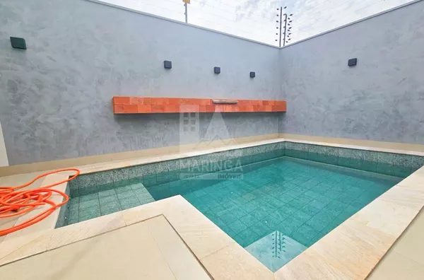 Piscina da casa com 3 suítes e piscina no Jd. Munique