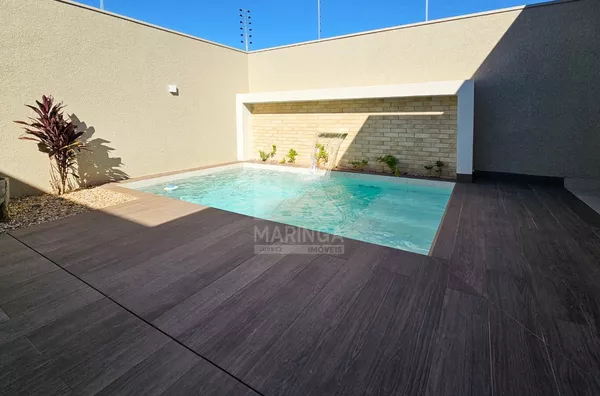 Casa a venda com piscina, 3 quartos (1 suíte) próx. Av. Mandacaru - Maringá Imóveis