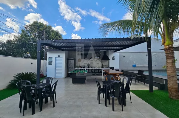 Casa com Piscina e excelente Área Gourmet a venda, 2 quartos, Loteamento Sumaré, Maringá PR