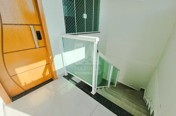 Sobrado com piscina, 3 quartos (1 suíte) no Ecovalley