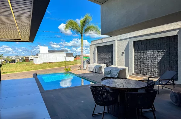 Casa á venda no Porto Rico Resort, toda equipada e automatizada, com 4 suítes, piscina, Vaga p lancha
