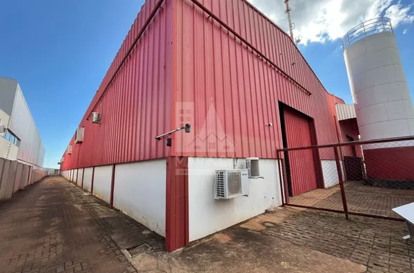 Barracão com 3.646,00 metros para Locação, industrial, Jardim Ouro Cola, proximo ao shopping Catuaí, Maringá PR