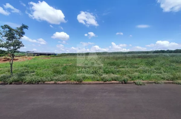 Terreno venda condomínio fechado, área de lazer, aprovado para energia solar, estuda permuta veículo