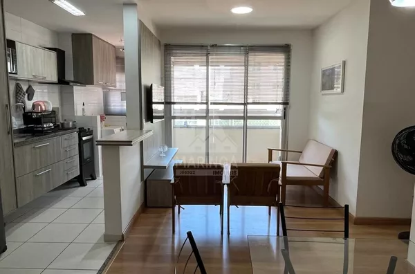 Apartamento MOBILIADO a venda, 3 quartos, suíte, Sacada, lazer clube,  Vila Cleópatra, Maringá PR - Edifício Solar do Bosque
