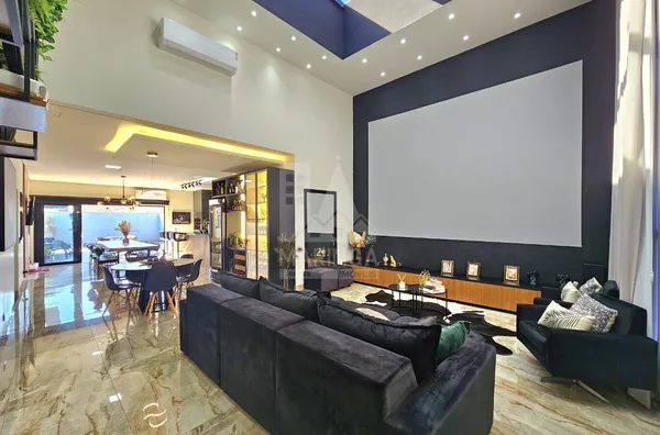 Casa MOBILIADA no Condomínio Ouro Verde a venda, 3 quarto (1 suíte com closet), Piscina, Sarandi PR