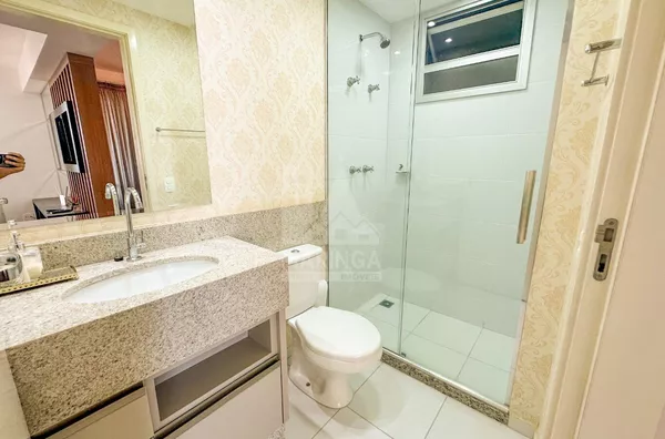Banheiro do apartamento mobiliado a venda no condomínio Brisas Bella Citta na Zona 08