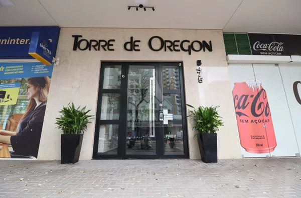 Apartamento MOBILIADO & DECORADO a venda, 3 suítes, Zona 01, Maringá PR