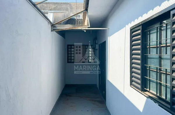 Externa da casa de 2 suítes com energia solar no Pq Alvamar em Sarandi