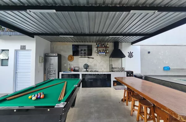 Casa com Piscina e excelente Área Gourmet a venda, 2 quartos, Loteamento Sumaré, Maringá PR