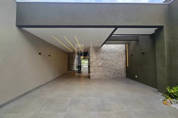 Casa NOVA com PISCINA AQUECIDA, 3 quartos(1 suíte) a venda na Vila Morangueira em Maringá PR