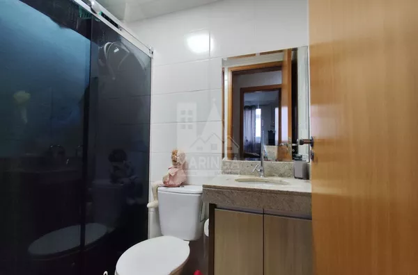 banheiro social  do apartamento mobiliado com suite e sacada vila bosque 