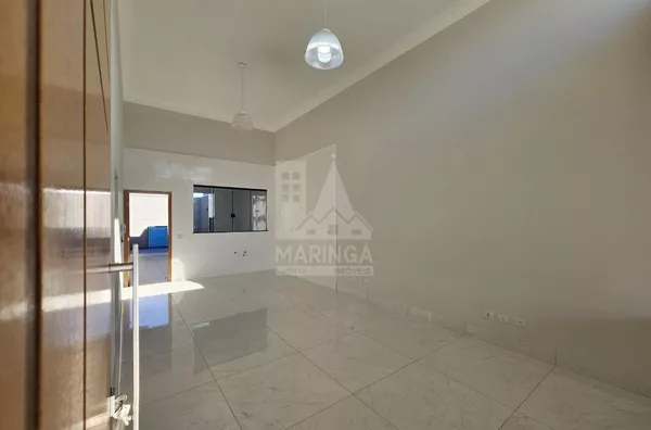 Casa para venda, com Piscina, 3 quarto sendo 2 suítes, Jardim Munique, Maringá PR