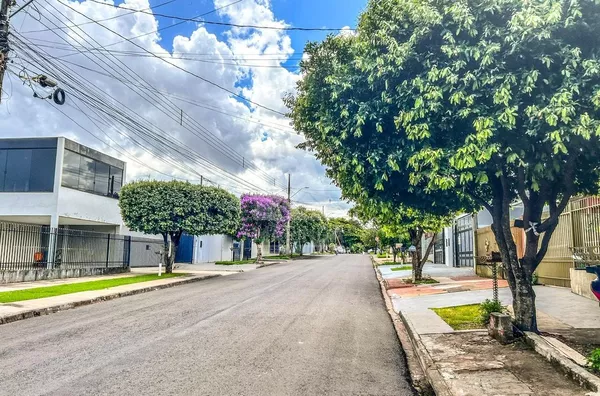 Casa para venda, 3 quartos, recém - reformada, com edícula, Jardim Paulista, Maringá