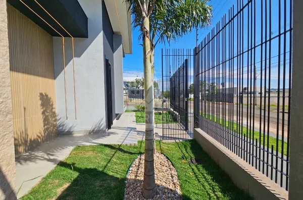Casa NOVA com PISCINA a venda, 3 Suítes, Jardim Munique, Maringá PR
