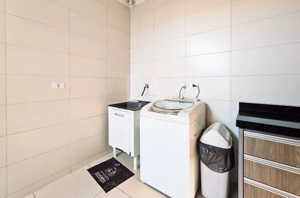 Casa a venda de 3 quartos (1 suíte) Pq. Residencial Tuiuti