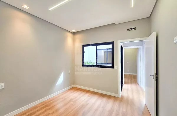 Suíte da casa com 3 suítes e piscina no Jd. Munique